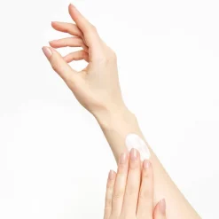Online Flower Mania Moisturising