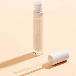 Glittery Lip Gloss With A Wow Effect! Gloss