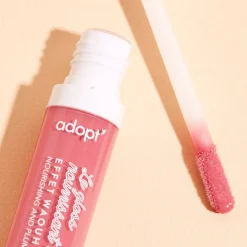 Glittery Lip Gloss With A Wow Effect! Gloss