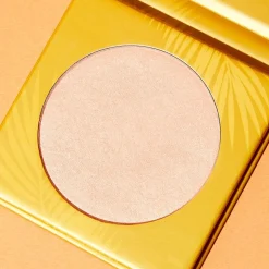Outlet Glow Touch Blush